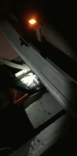 兰州一载29吨苯胺槽车发生泄露 公安交警已实施